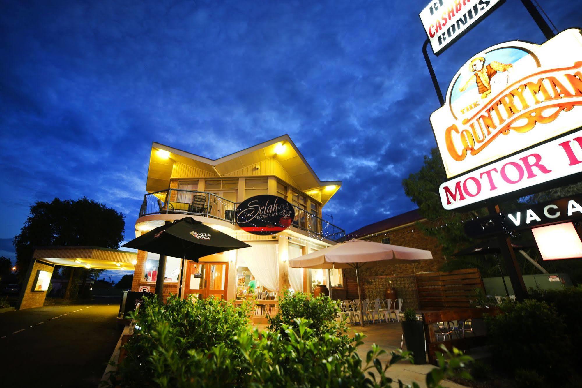 דובו Countryman Motor Inn מראה חיצוני תמונה